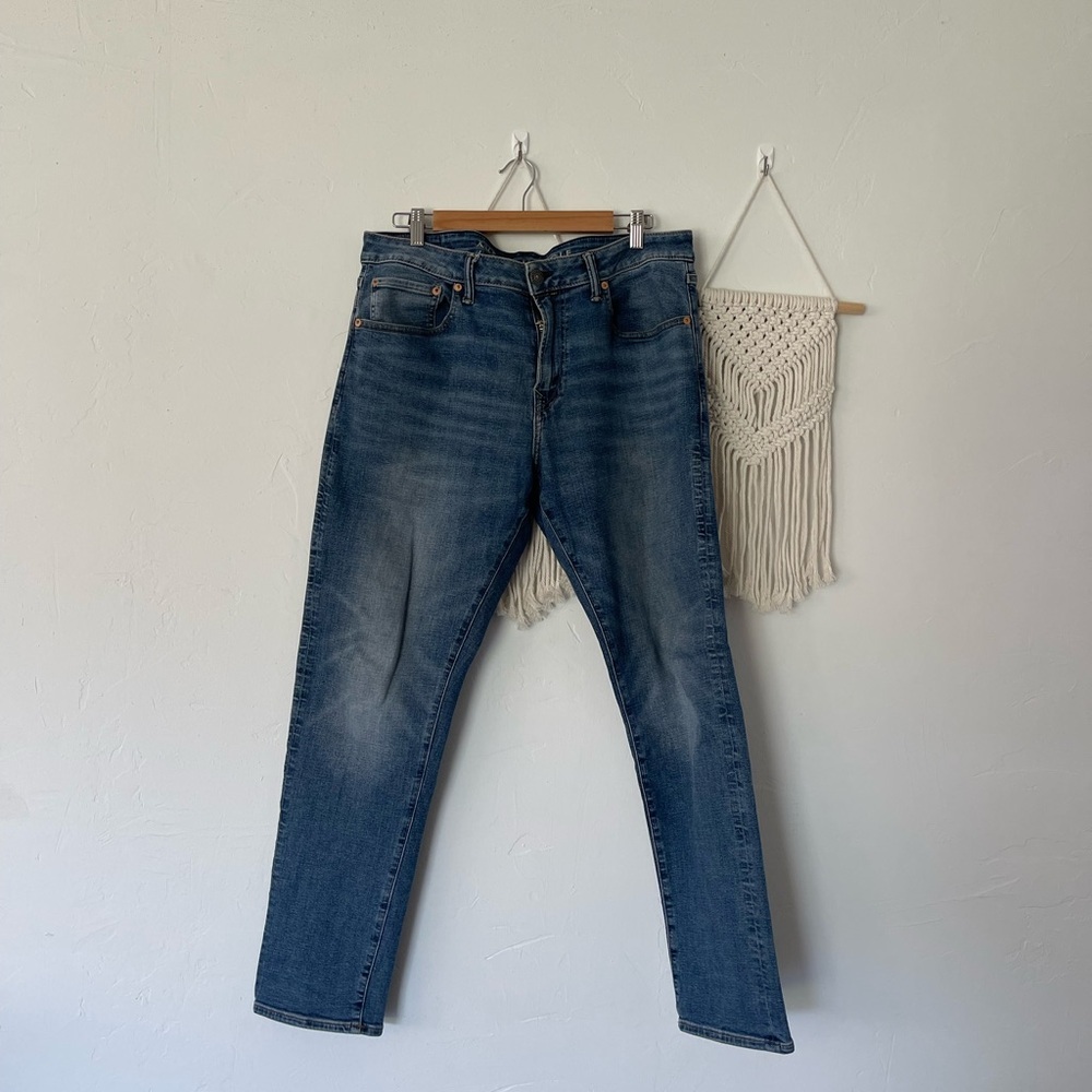 American Eagle Straight Leg Jeans 34 x 32